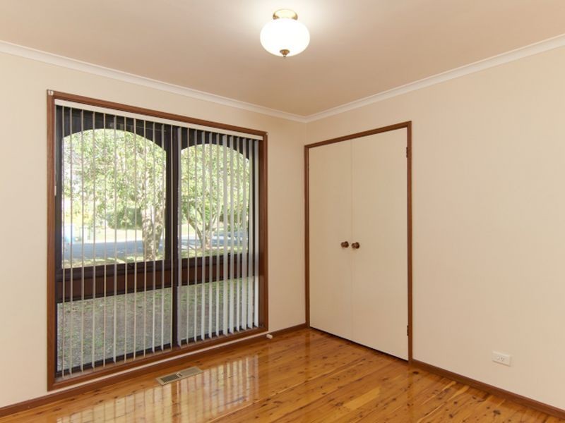 39 Waranga Avenue, Mount Austin NSW 2650