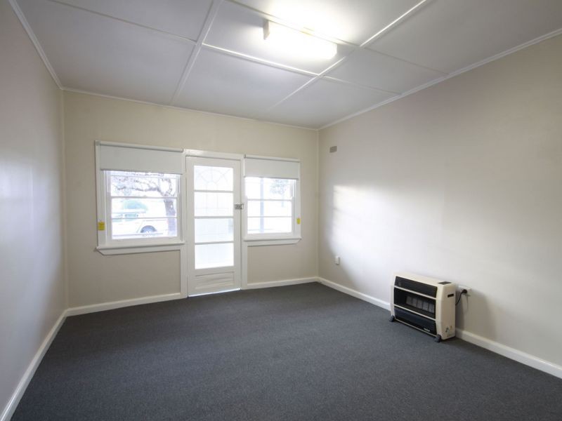 210 Kincaid Street, Wagga Wagga NSW 2650