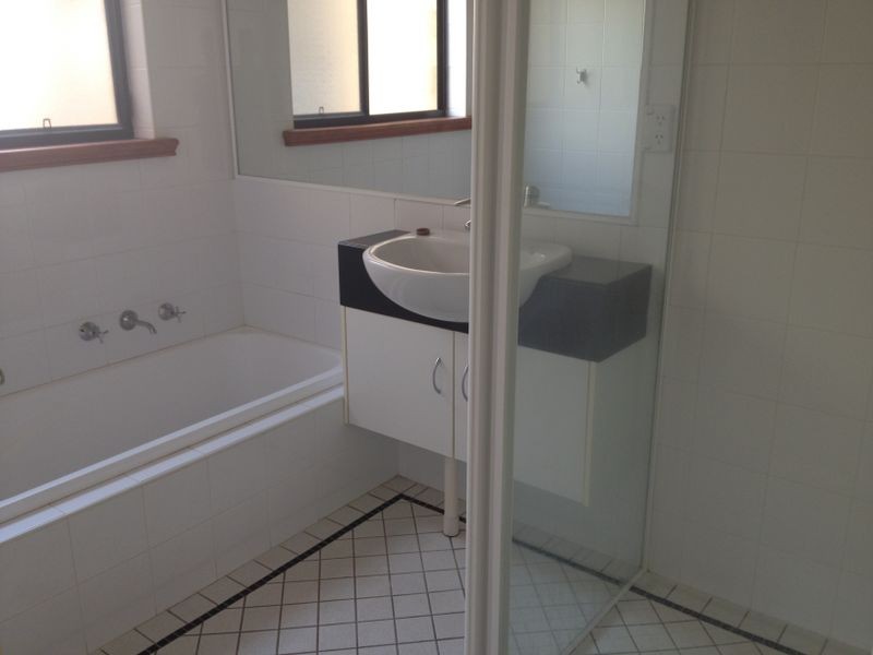 37 Galing Place, Wagga Wagga NSW 2650