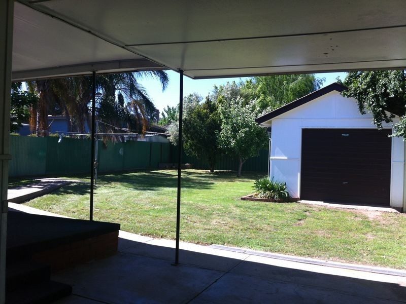 3 Cook Street, Kooringal NSW 2650