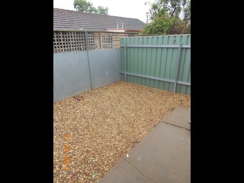 4/8 Nordlingen Drive, Tolland NSW 2650
