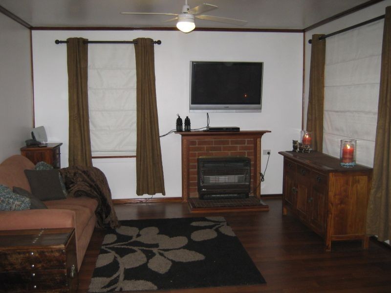 15 Lae Avenue, Ashmont NSW 2650