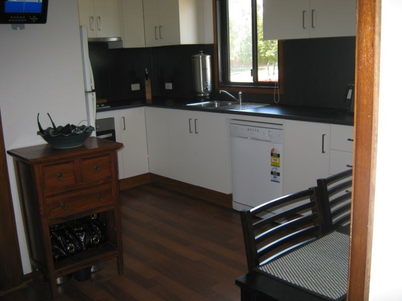 15 Lae Avenue, Ashmont NSW 2650