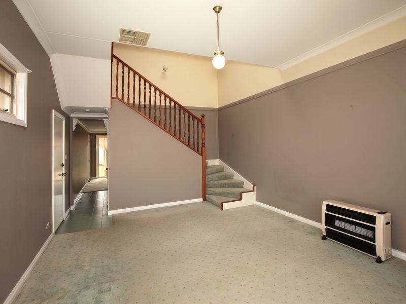 5 Crampton Street, Wagga Wagga NSW 2650