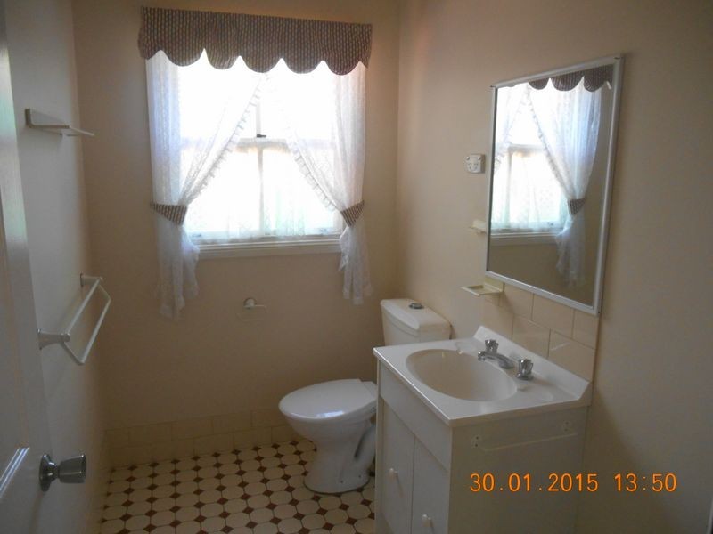 106a Tompson Street, Wagga Wagga NSW 2650