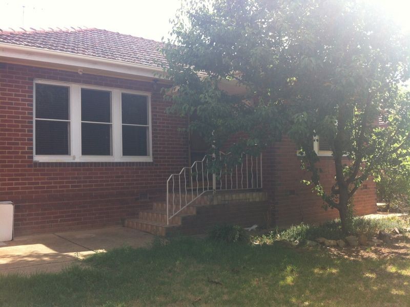 24 Heydon Avenue, Turvey Park NSW 2650