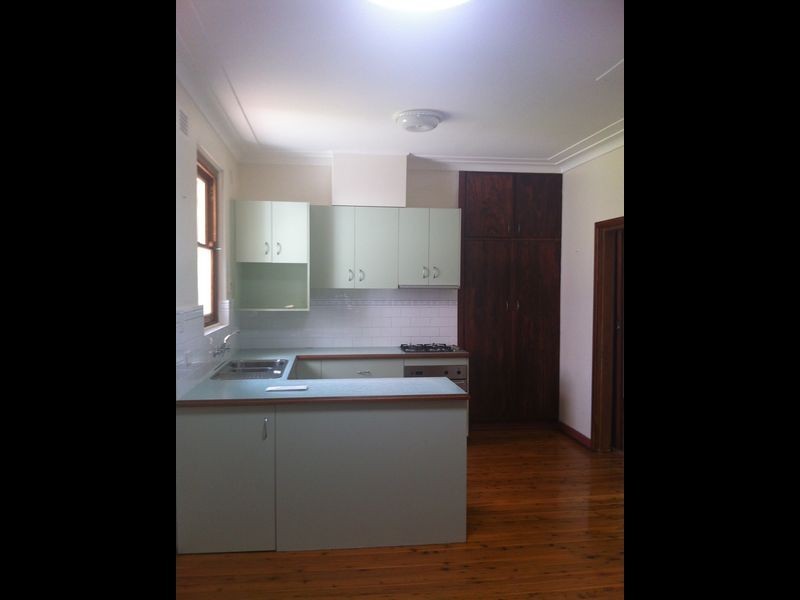 24 Heydon Avenue, Turvey Park NSW 2650