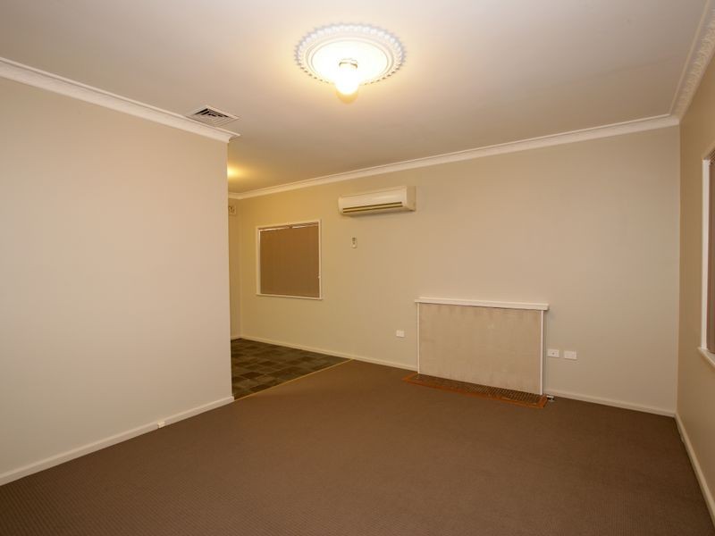 38 Tobruk Street, Ashmont NSW 2650