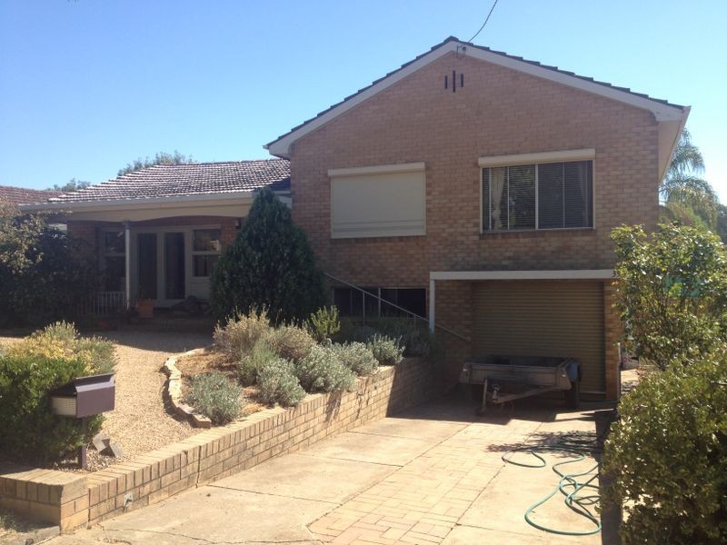 395 Lake Albert Road, Kooringal NSW 2650