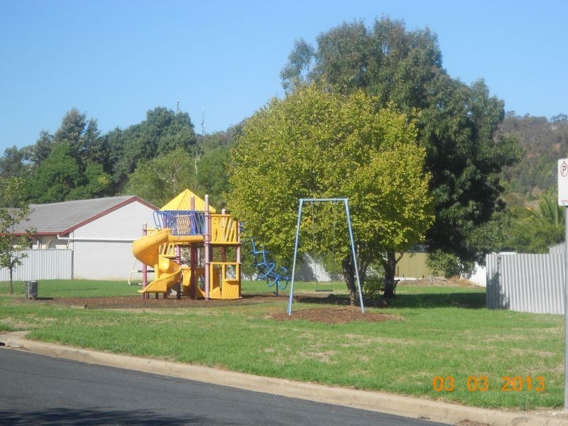 4/34 Lonergan Place, Wagga Wagga NSW 2650