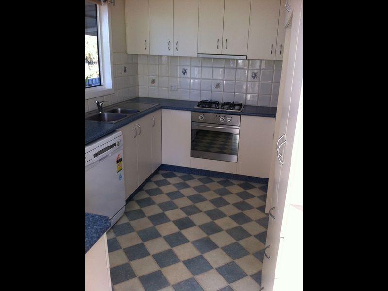 6 Sepik Road, Ashmont NSW 2650