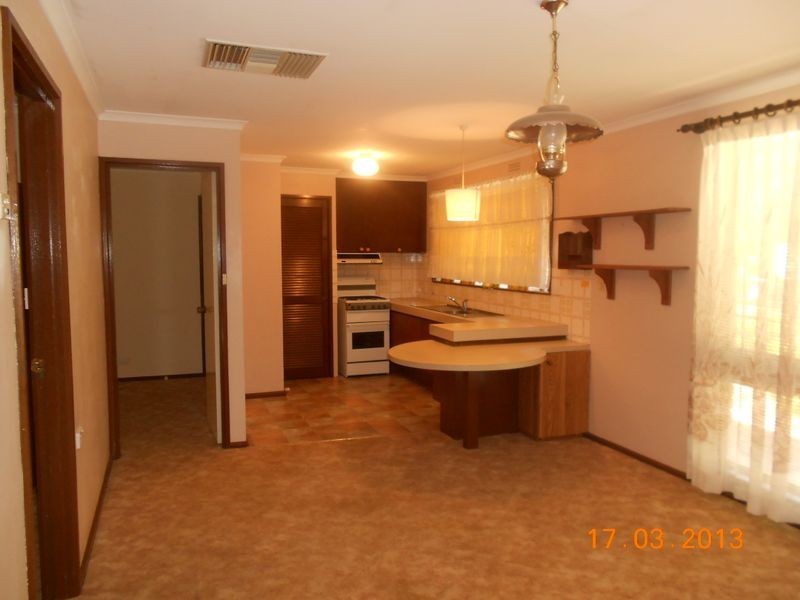 8 Swan Street, Wagga Wagga NSW 2650