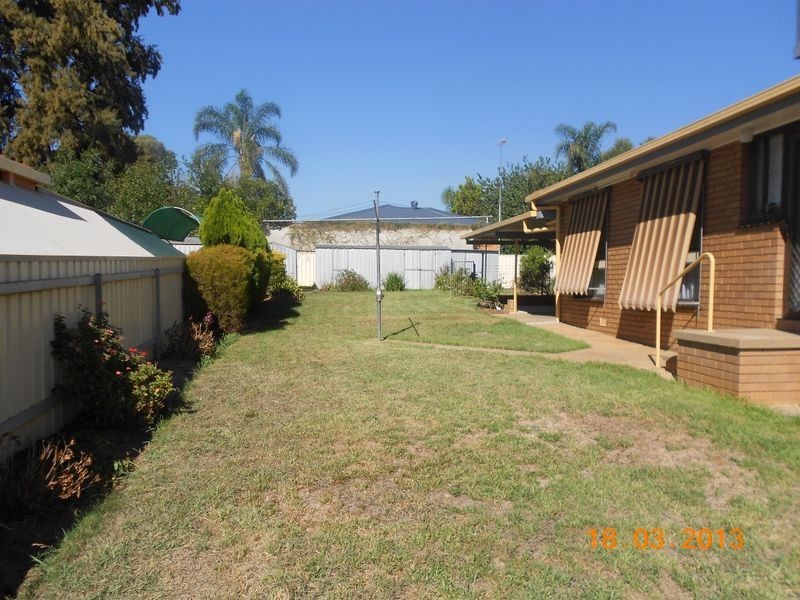 8 Swan Street, Wagga Wagga NSW 2650