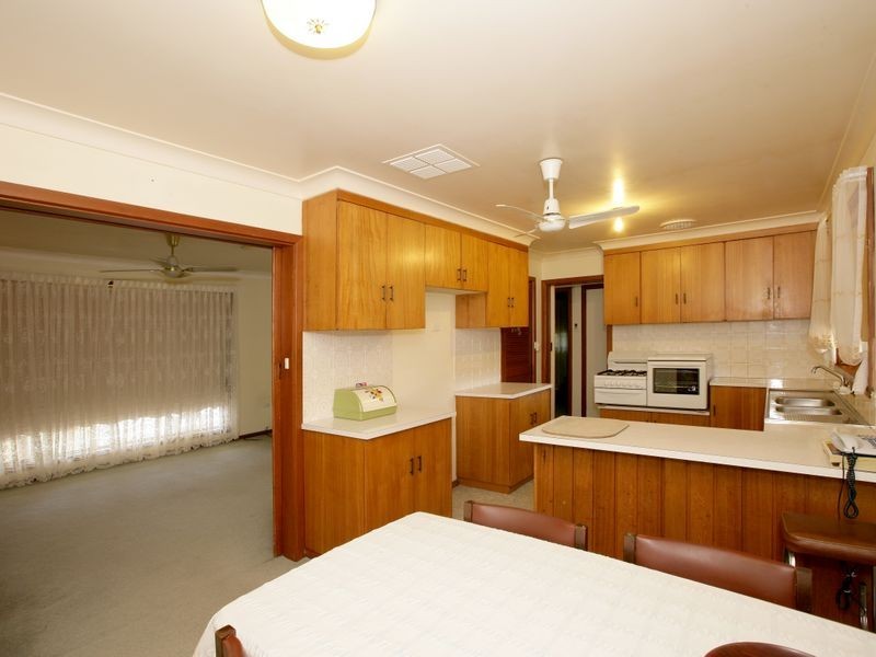 24 Maher Street, Tolland NSW 2650