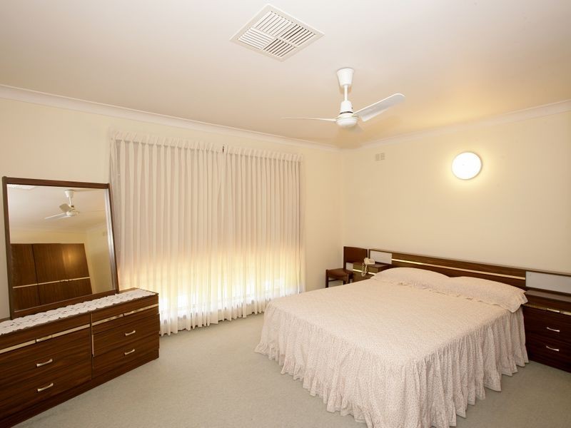 24 Maher Street, Tolland NSW 2650