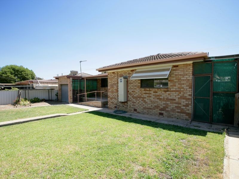 24 Maher Street, Tolland NSW 2650