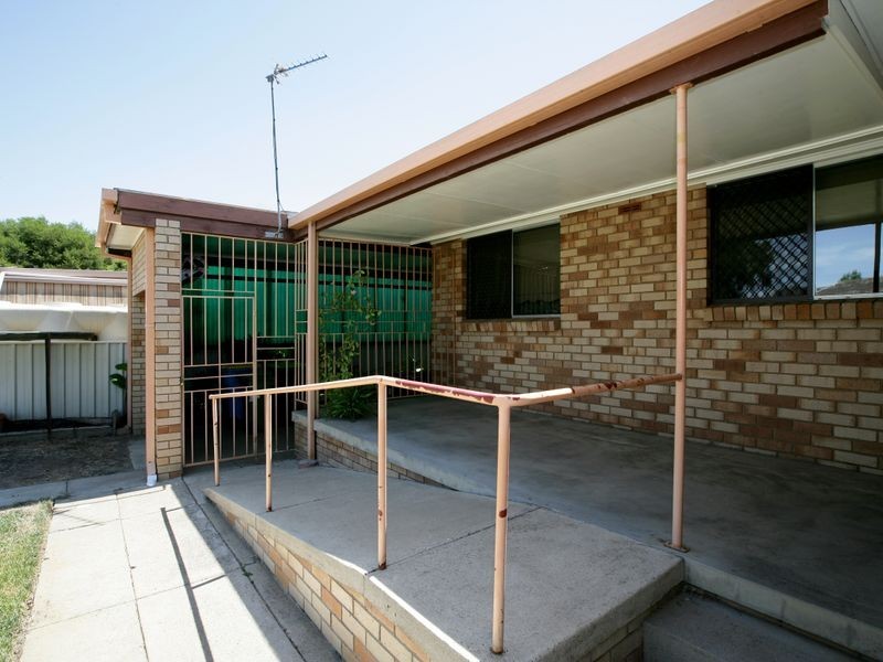 24 Maher Street, Tolland NSW 2650