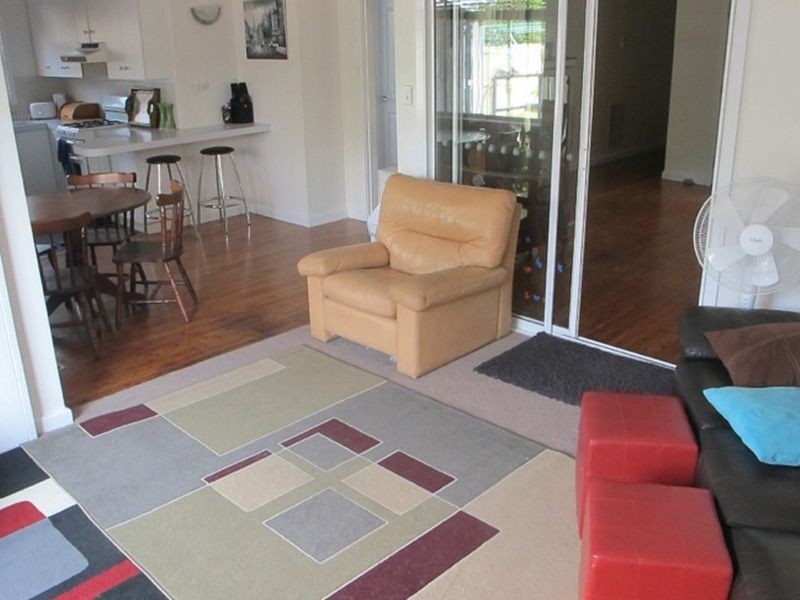15 Mathoura Avenue, Mount Austin NSW 2650