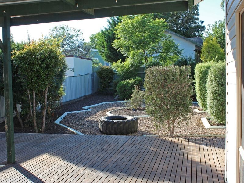 19 Nilma Avenue, Mount Austin NSW 2650