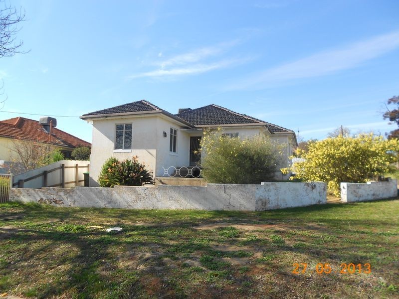 31 Blamey Street, Turvey Park NSW 2650