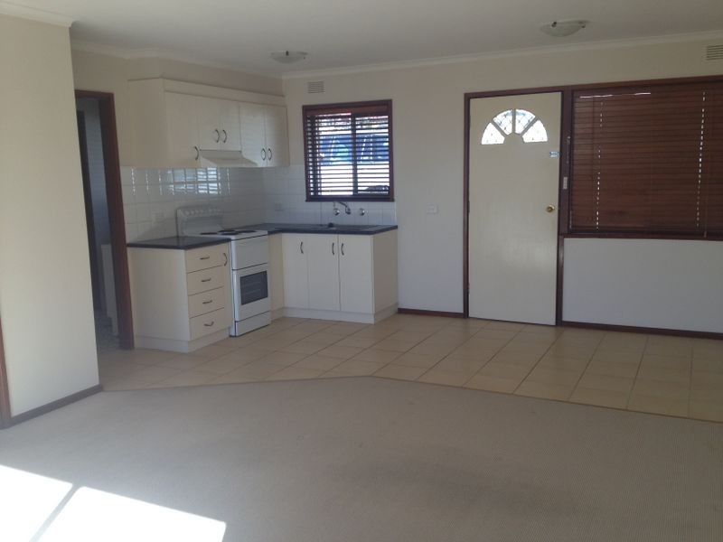4/247 Bourke Street, Tolland NSW 2650