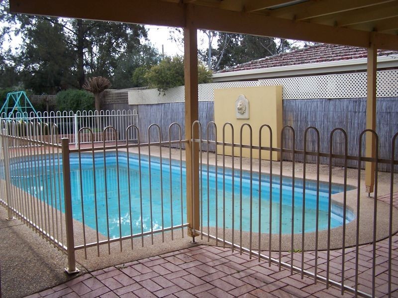 85 Dalkeith Avenue, Alfredtown NSW 2650