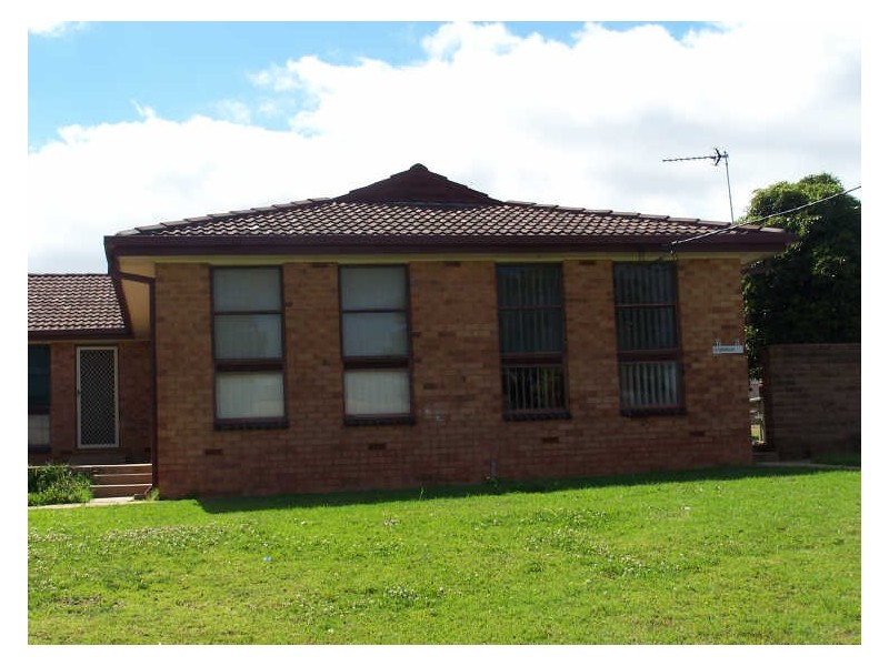 1/6 Temerloh Avenue, Wagga Wagga NSW 2650