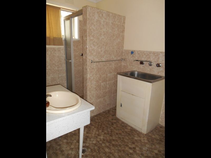 4/87 Raye Street, Tolland NSW 2650