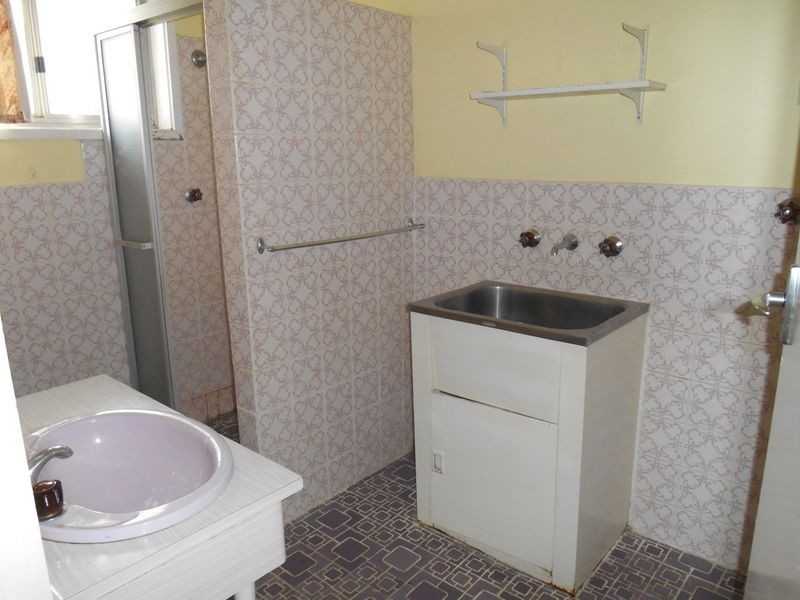 7/87 Raye Street, Tolland NSW 2650