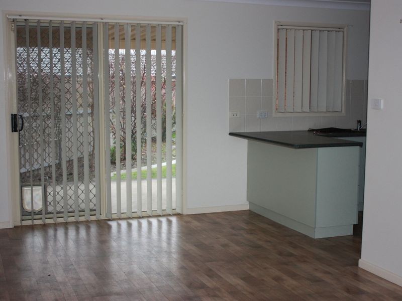 1/25 Wonkana Road, Glenfield Park NSW 2650