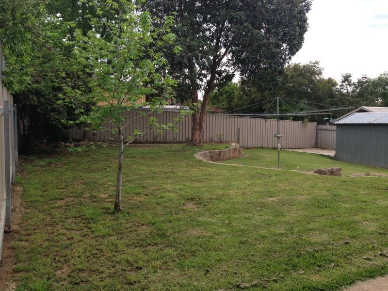 69 Redhill Road, Kooringal NSW 2650