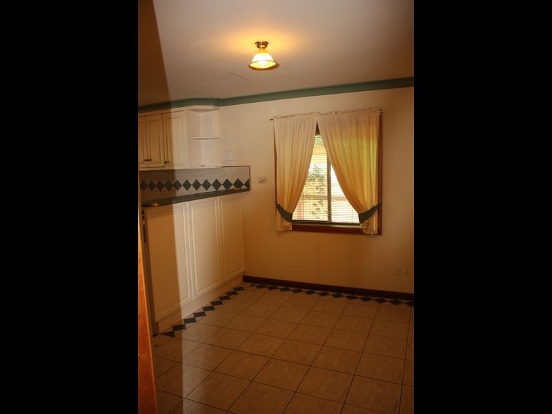 2 Slocum Street, Wagga Wagga NSW 2650
