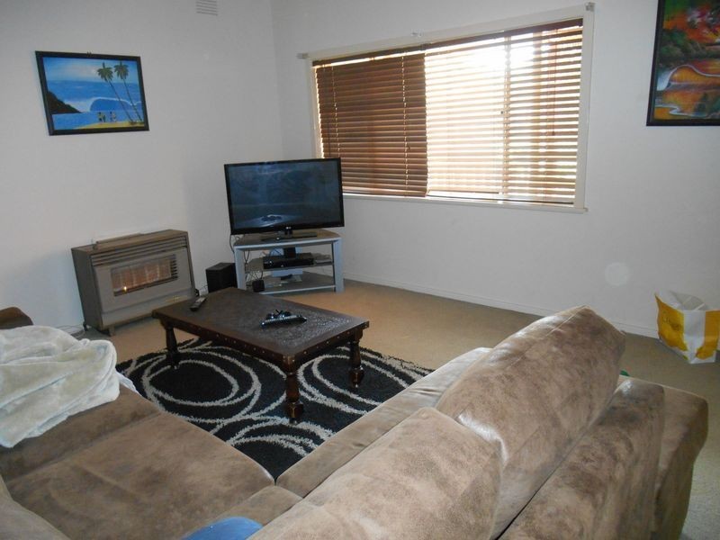 14 Raye Street, Tolland NSW 2650