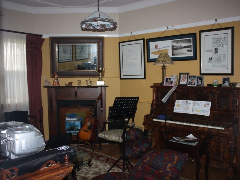 18 Richard Street, Wagga Wagga NSW 2650