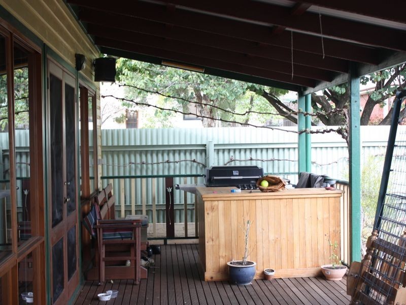 18 Richard Street, Wagga Wagga NSW 2650