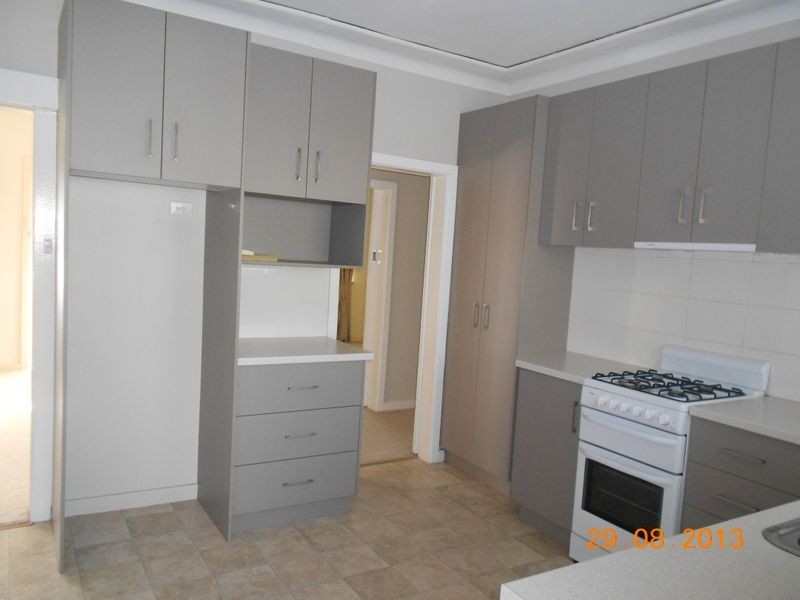 102 Meadow Street, Kooringal NSW 2650