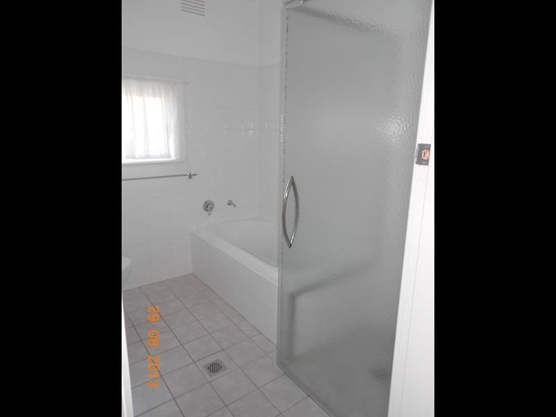 102 Meadow Street, Kooringal NSW 2650