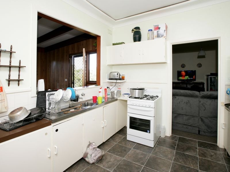 135 Grove Street, Kooringal NSW 2650
