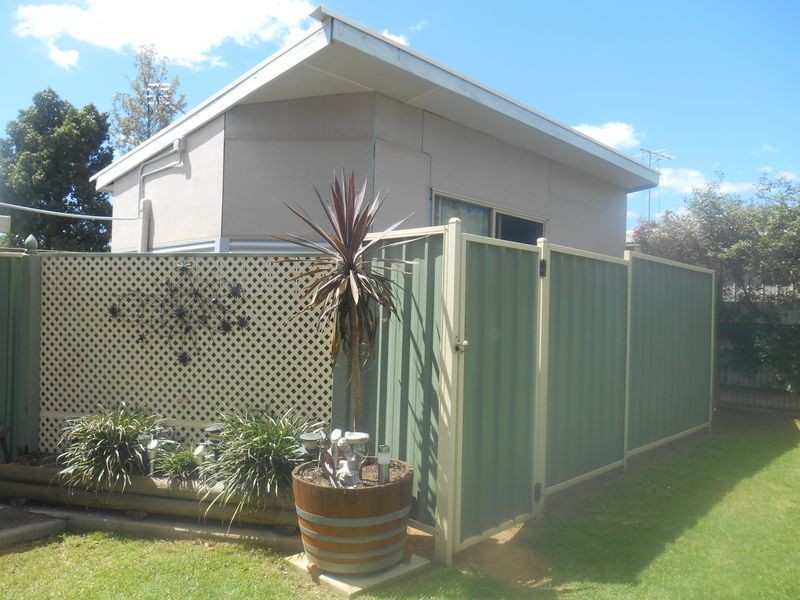 49 Raye Street, Tolland NSW 2650