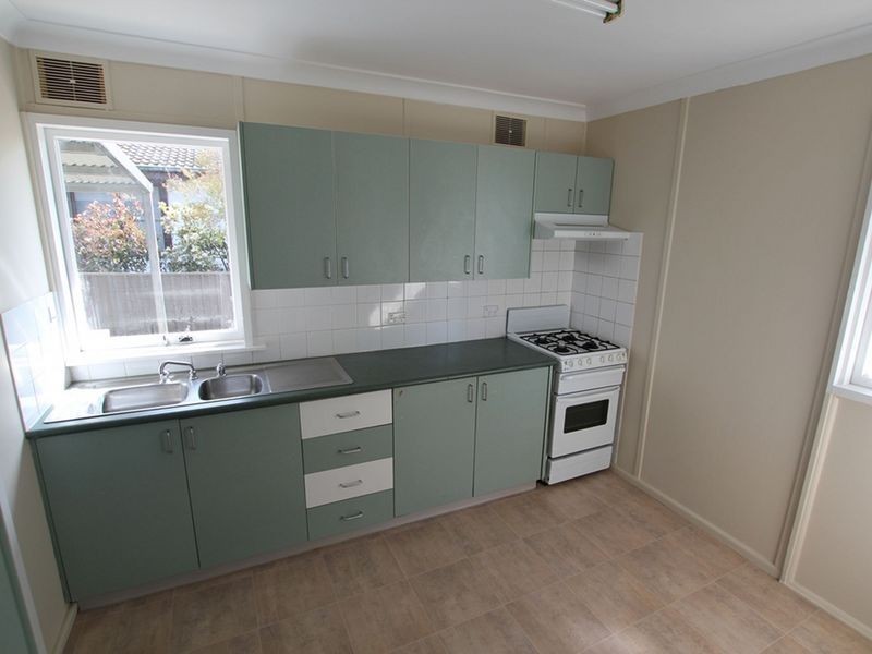 41 Ziegler Avenue, Kooringal NSW 2650
