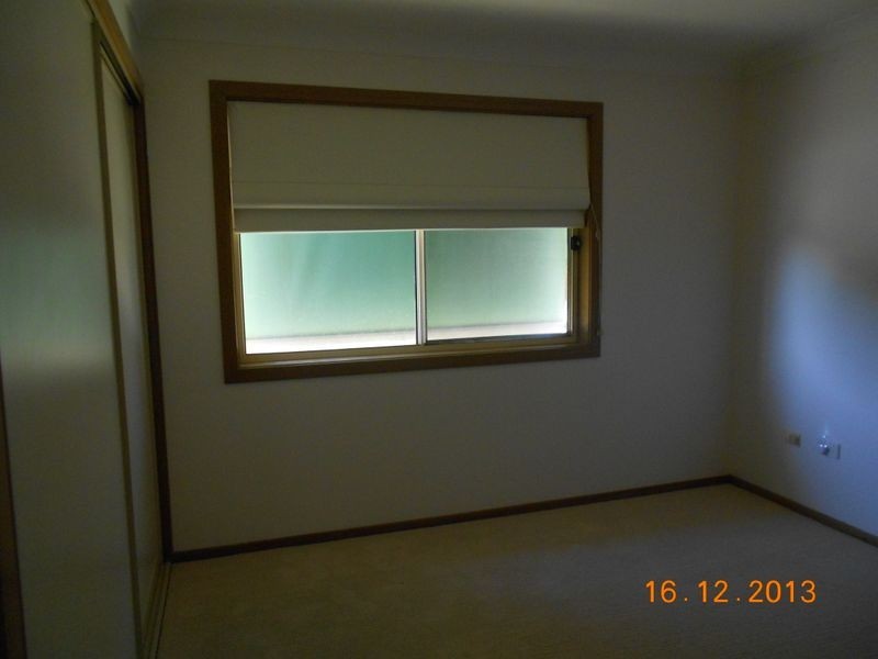 4 Girraween Mews, Glenfield Park NSW 2650