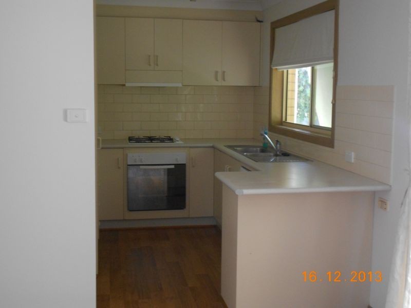 4 Girraween Mews, Glenfield Park NSW 2650