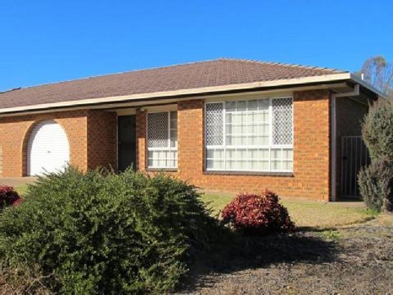 2/4 South Parade, Wagga Wagga NSW 2650