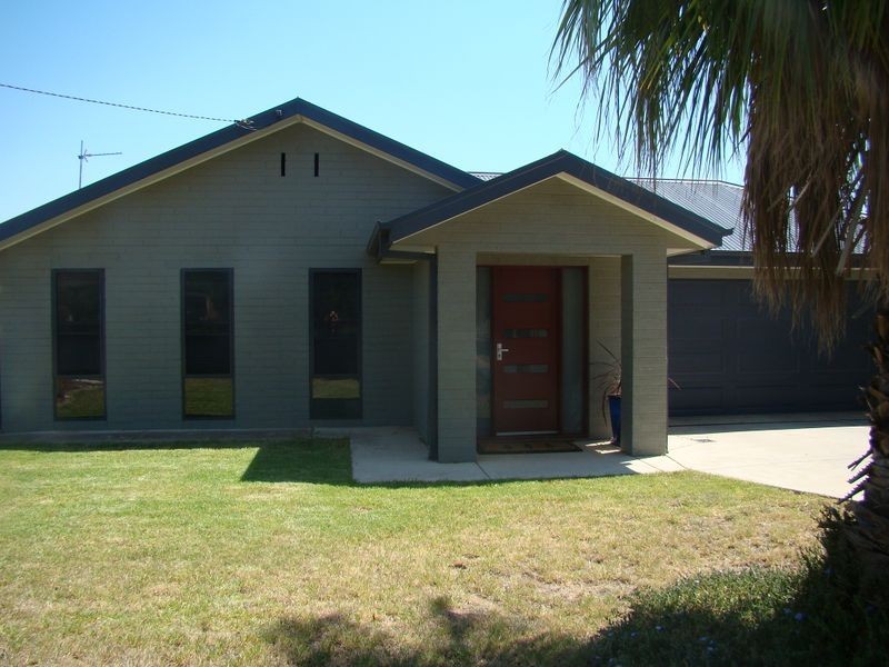 17 Crawford Street, Wagga Wagga NSW 2650