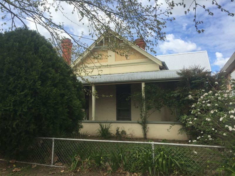 126 Gurwood Street, Wagga Wagga NSW 2650