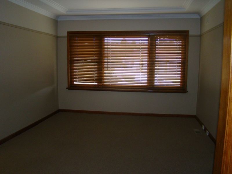 21 Urana Street, Turvey Park NSW 2650