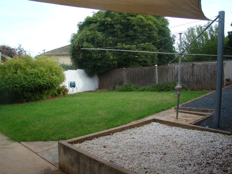 21 Urana Street, Turvey Park NSW 2650