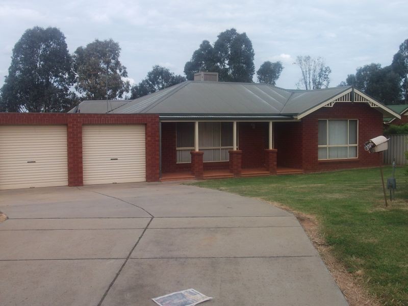 12 Canola Place, Estella NSW 2650