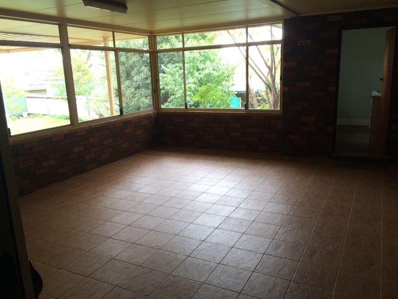 10 McCoullough Drive, Tolland NSW 2650