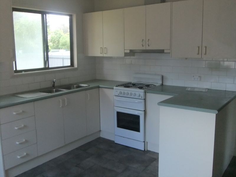 2 Edghill Place, Wagga Wagga NSW 2650